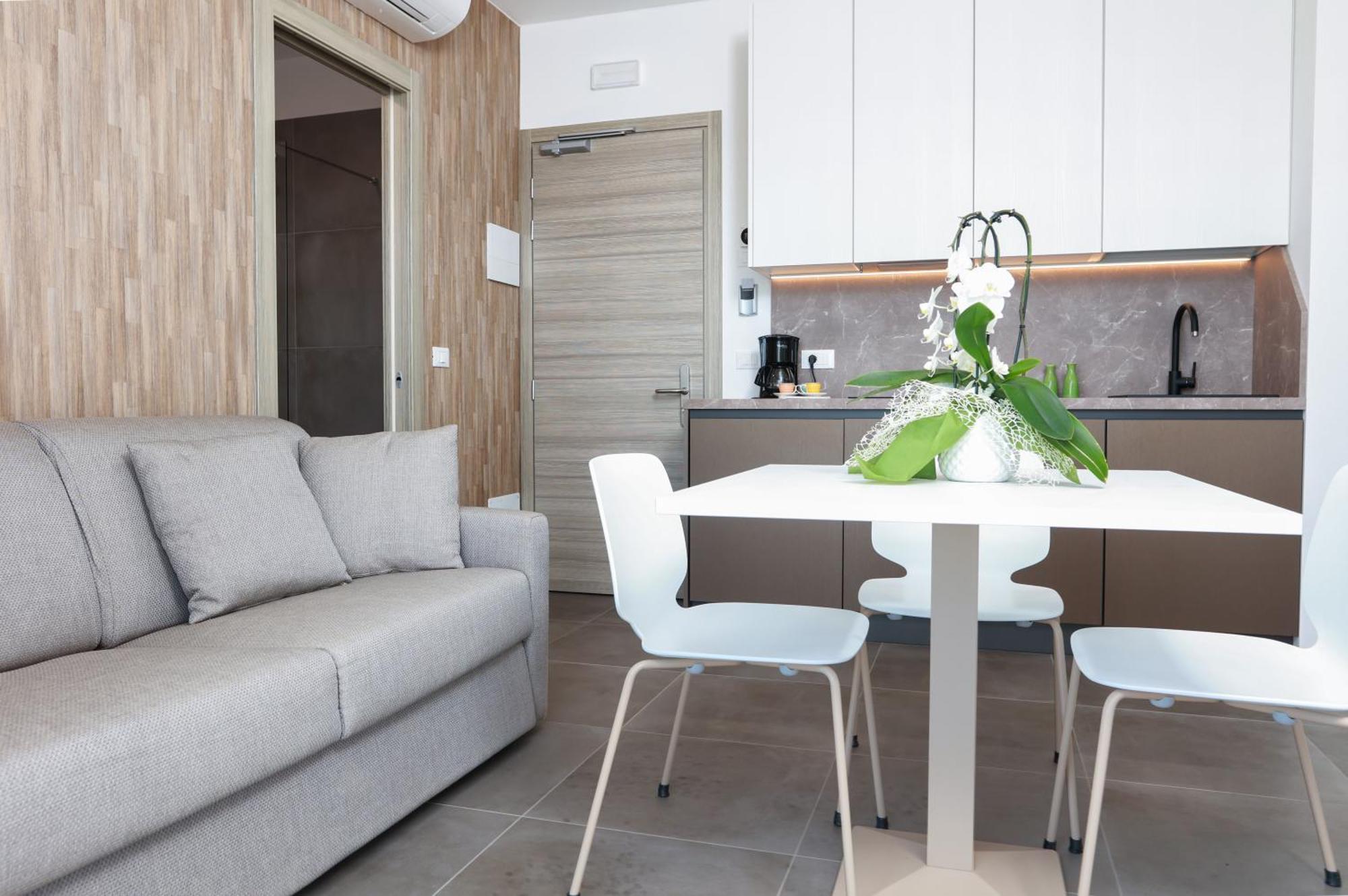 ביביונה Hotel Luciana מראה חיצוני תמונה