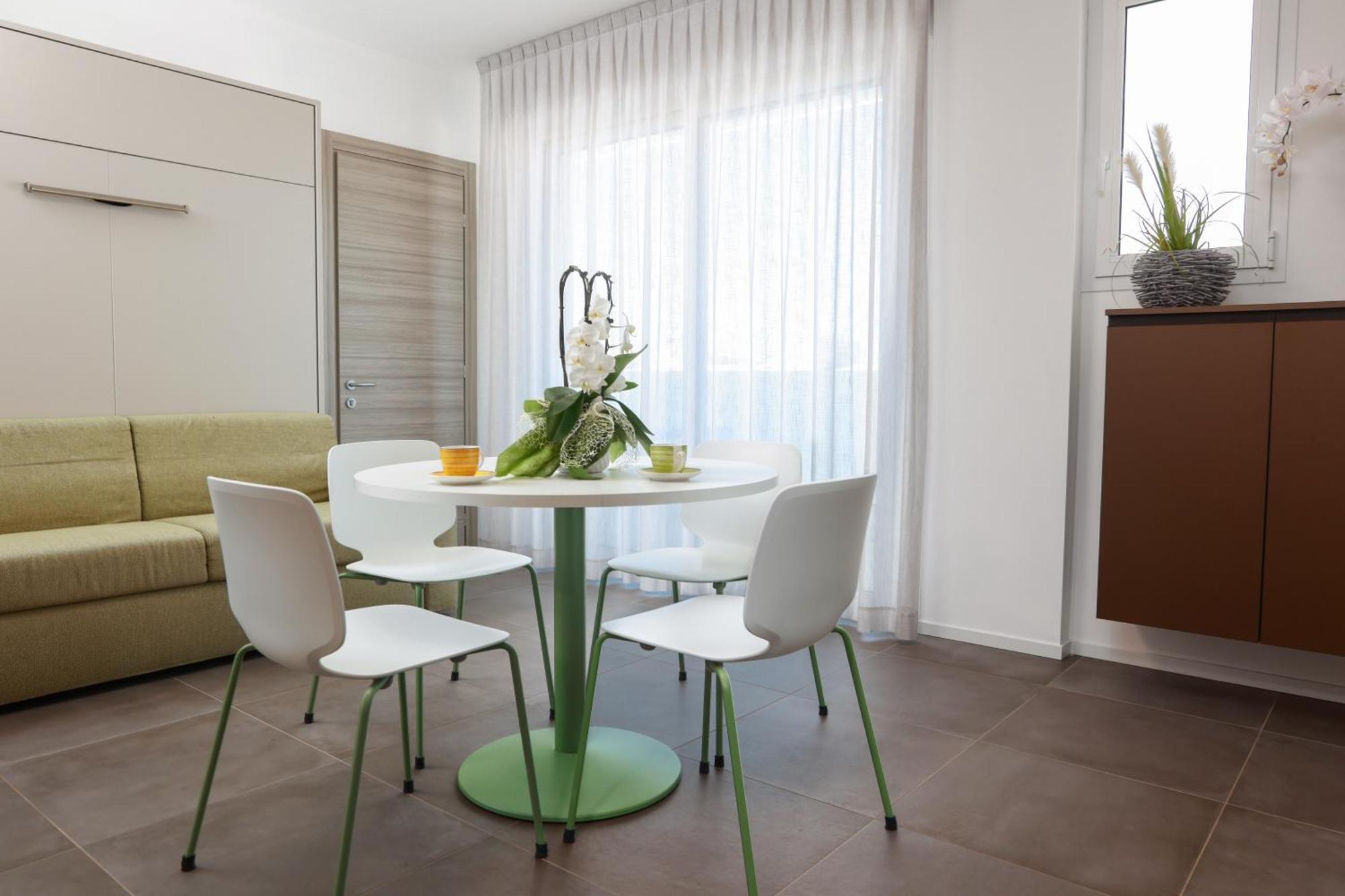 ביביונה Hotel Luciana מראה חיצוני תמונה