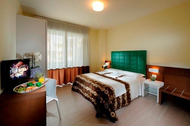 ביביונה Hotel Luciana חדר תמונה